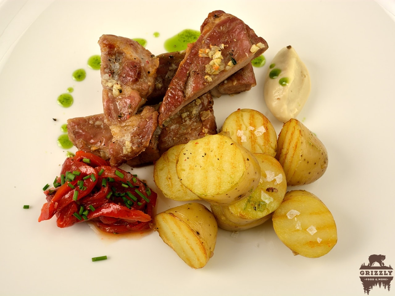 restaurant-grizzly-06@2x