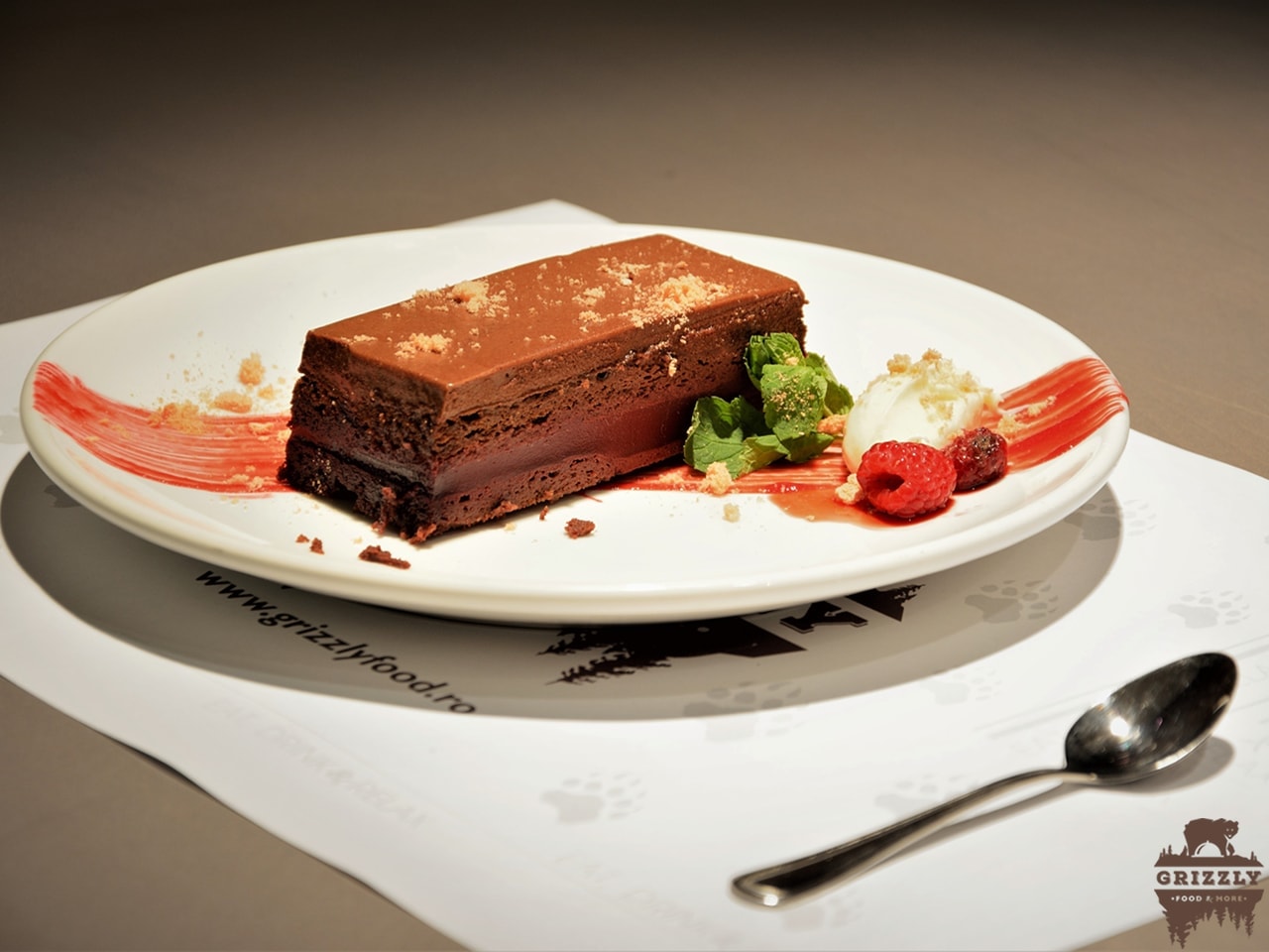 restaurant-grizzly-07@2x